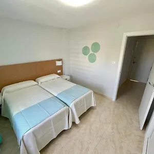 California 1 & 2, Family Only, By California Apartamento